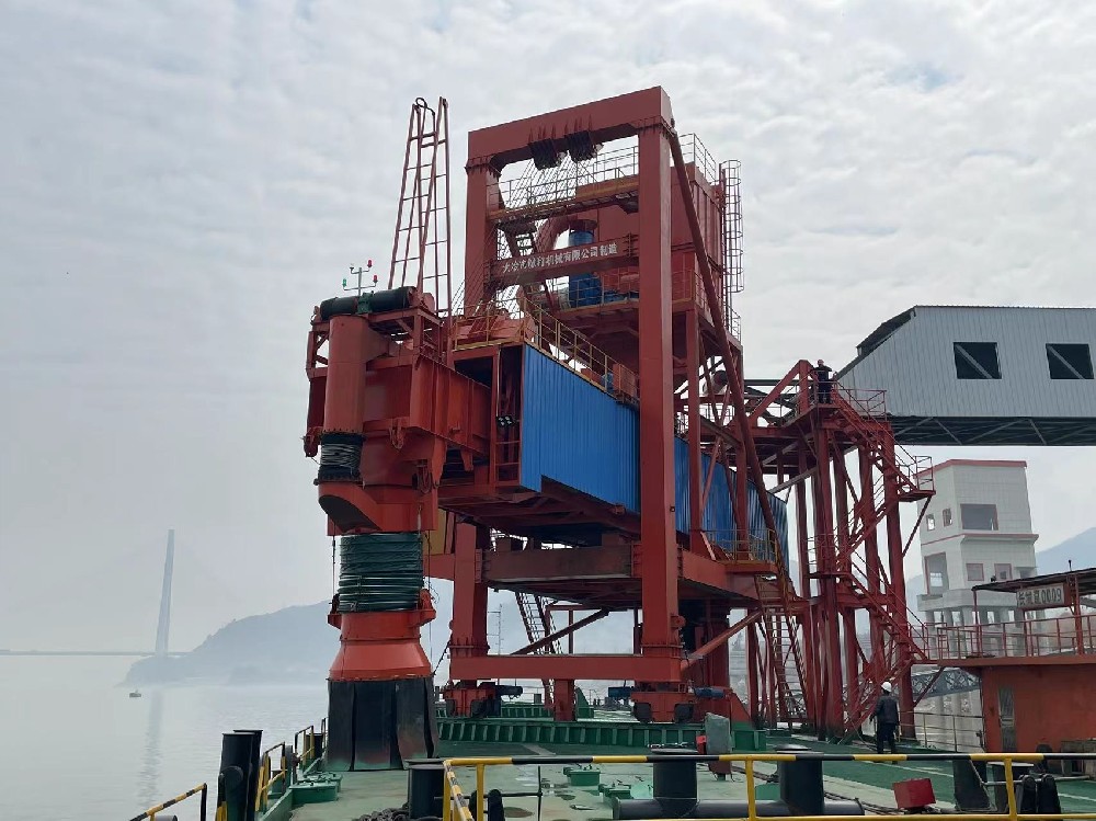 黃石港陽新港區富池作業區電建建材產業園碼頭工程 3#、4#泊位順利通過交工驗收